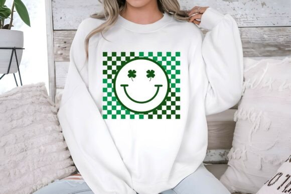 St. Patricks Day Retro Clover Smiley SVG Review